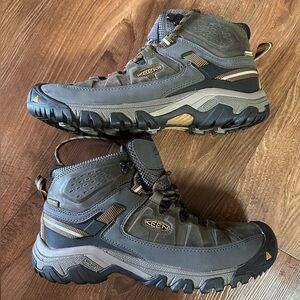 Keen Hiking Boots